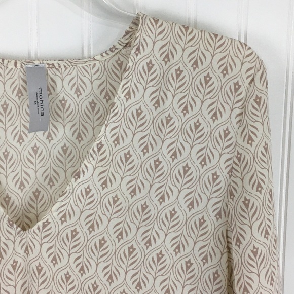 Mahina Ivory Leaf Print V-neck  Long Sleeve Top Size Medium - Picture 3 of 6